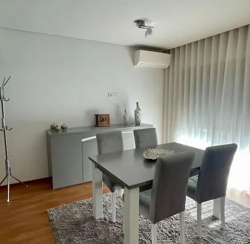 Cozy Apartment, Invicta City Opo